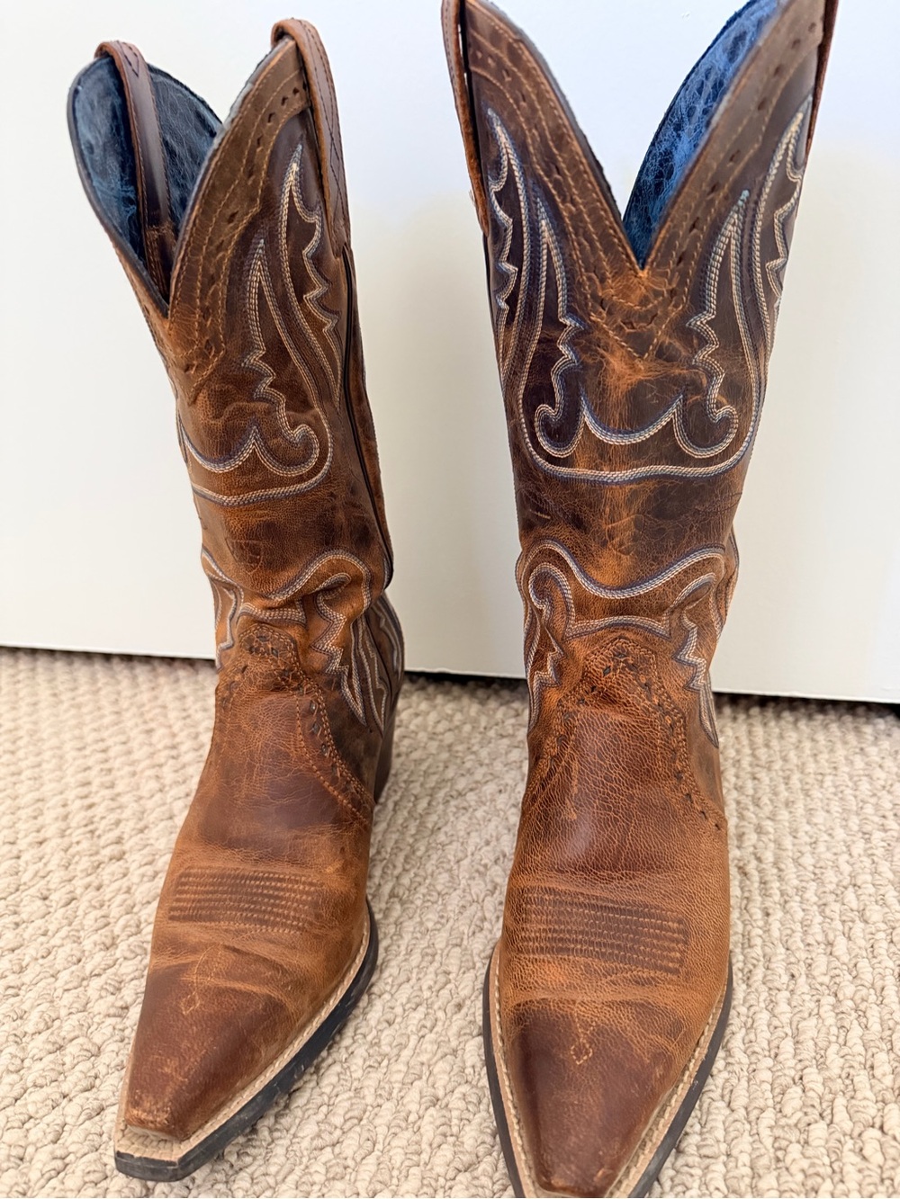 Ariat Brown Leather Western Cowboy Boots with Embroidered Shaft